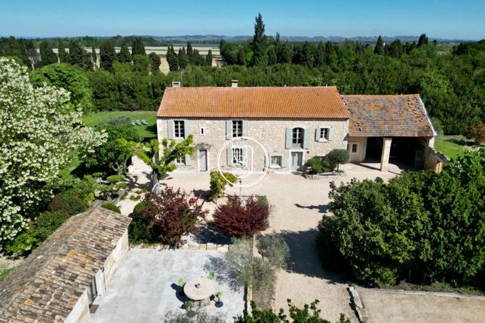 Image No.8-10 Bed House for sale