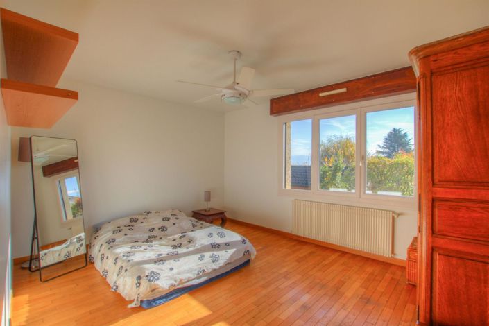 Image No.5-4 Bed House for sale