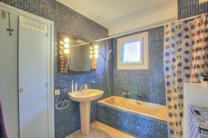 Image No.7-4 Bed House for sale