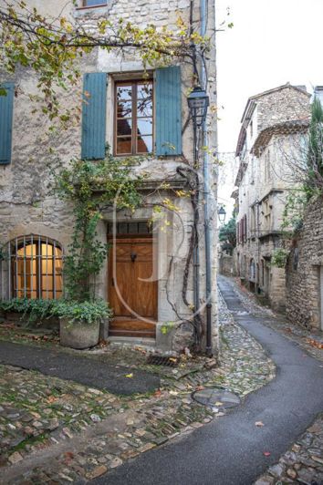 Image No.1-3 Bed House for sale