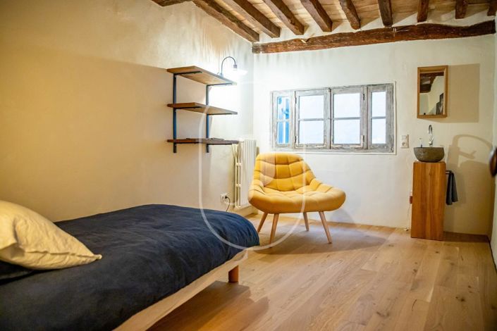 Image No.14-3 Bed House for sale