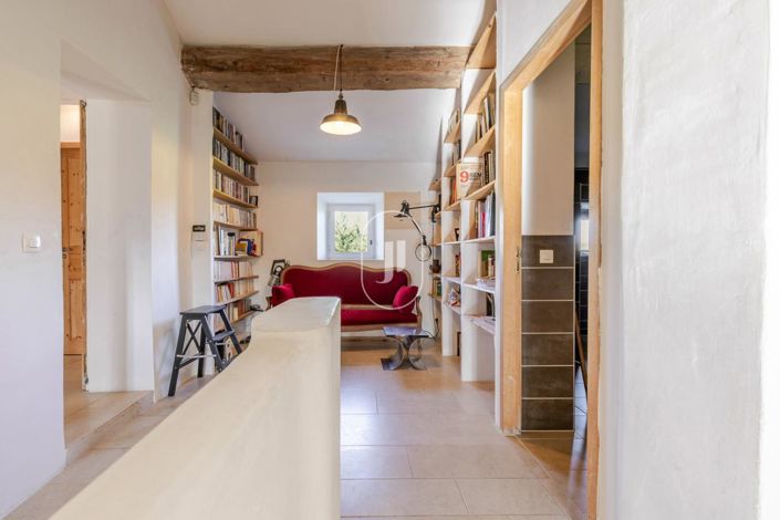 Image No.14-9 Bed House for sale