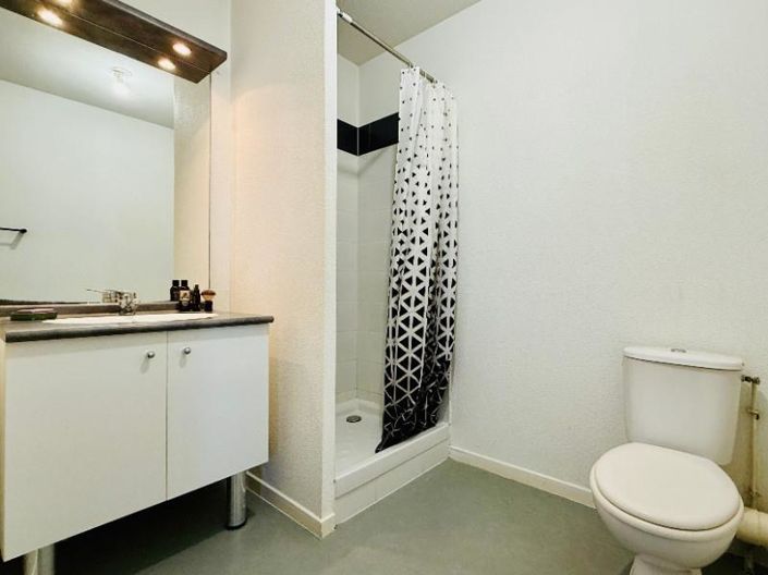 Image No.6-Apartment for sale