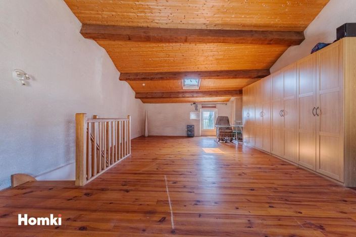 Image No.6-2 Bed House for sale