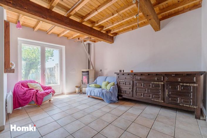 Image No.9-2 Bed House for sale