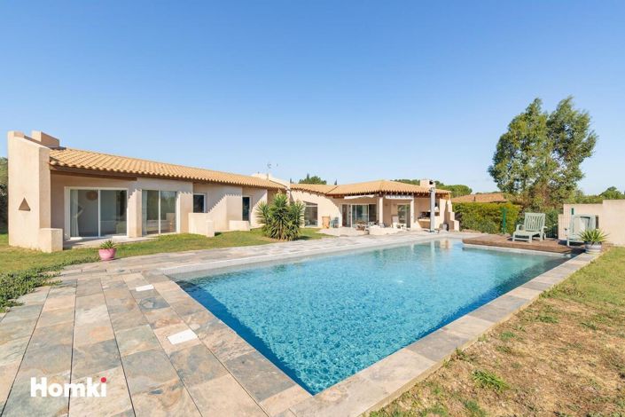 Image No.3-6 Bed House for sale