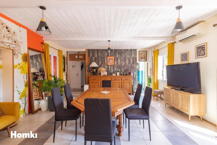 Image No.3-4 Bed House for sale