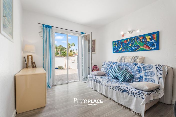 Image No.16-5 Bed House for sale