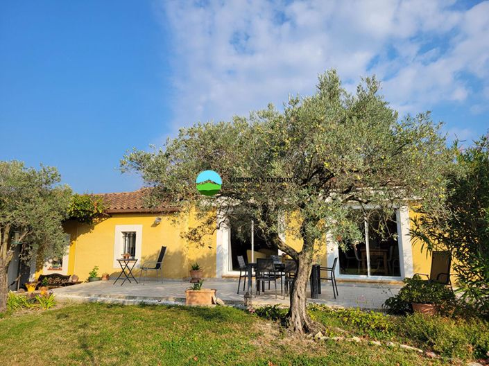 Image No.6-4 Bed House for sale