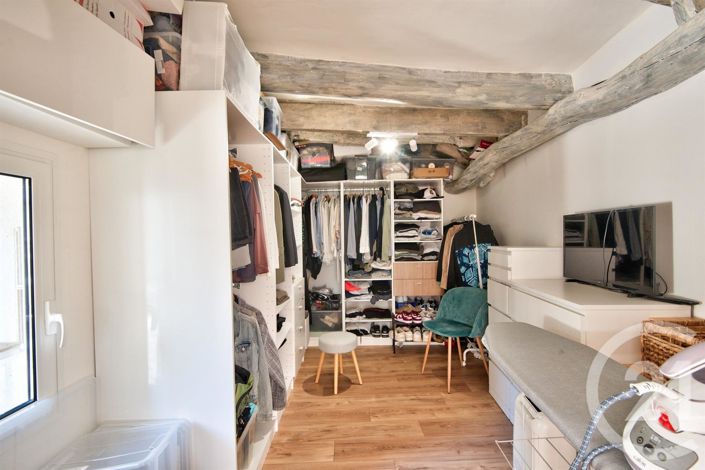 Image No.12-3 Bed House for sale