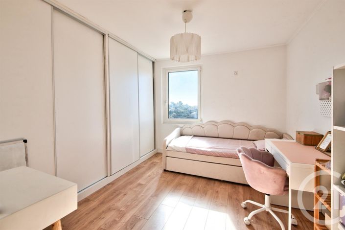 Image No.13-3 Bed House for sale