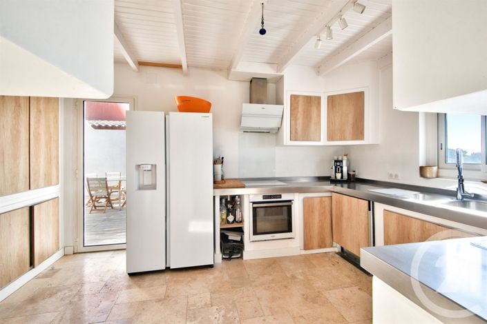 Image No.9-3 Bed House for sale