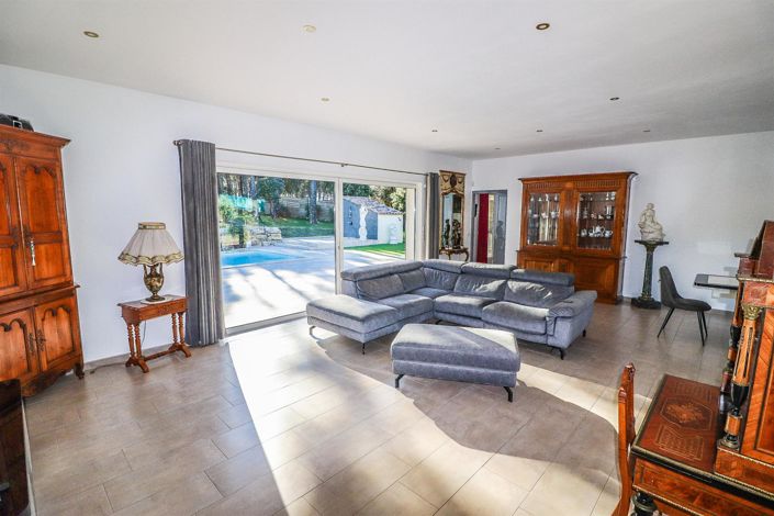 Image No.13-4 Bed House for sale