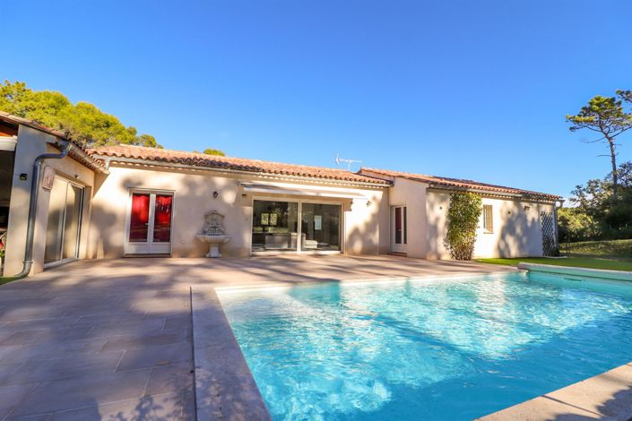 Image No.25-4 Bed House for sale