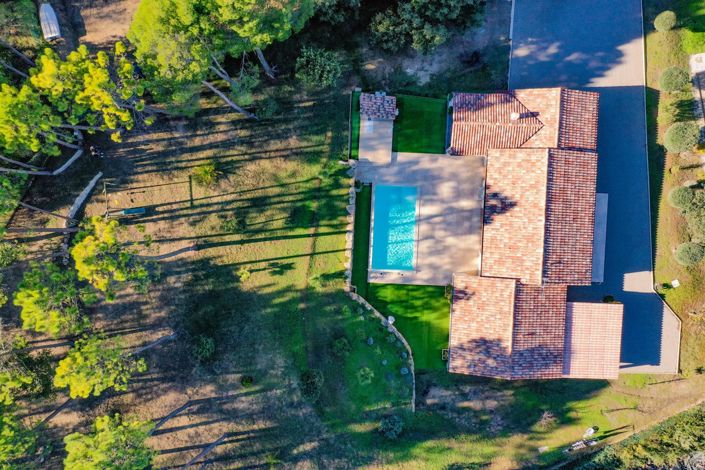 Image No.26-4 Bed House for sale