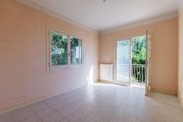 Image No.15-House for sale