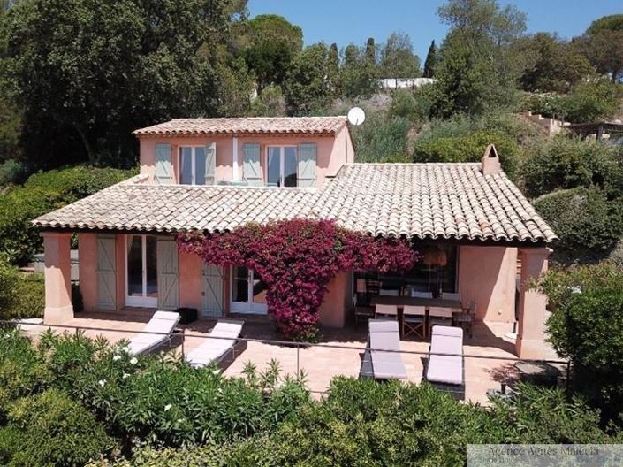 Image No.2-4 Bed House for sale