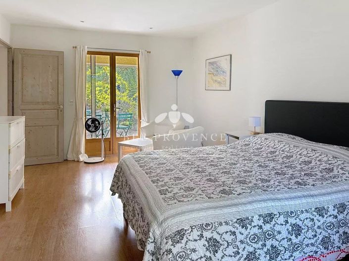 Image No.12-2 Bed House for sale