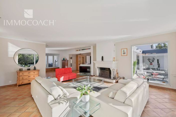 Image No.3-House for sale