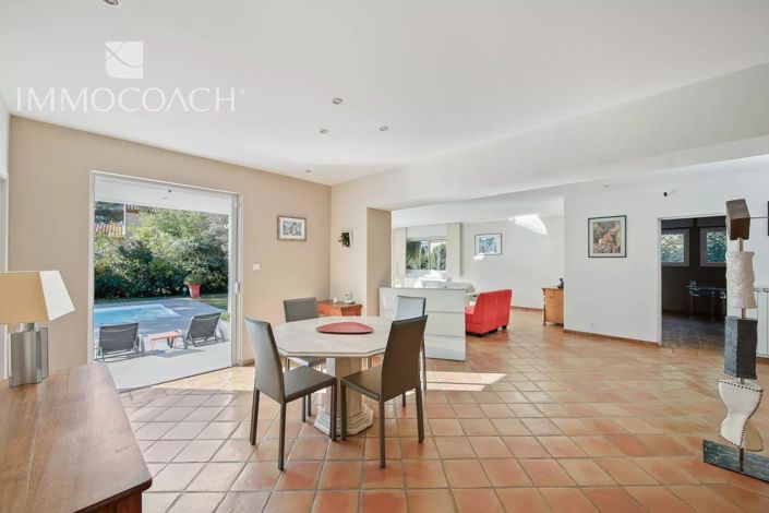 Image No.4-House for sale