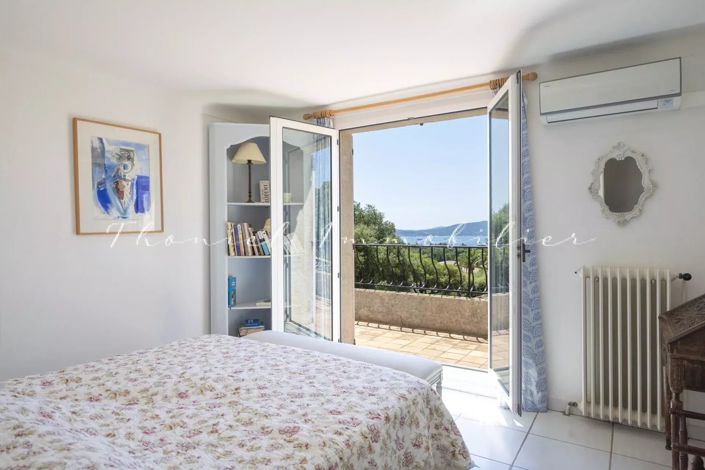 Image No.11-6 Bed House for sale