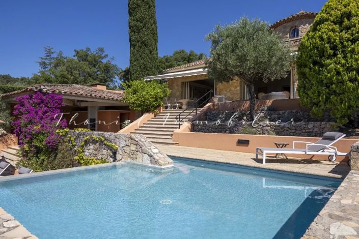 Image No.5-6 Bed House for sale