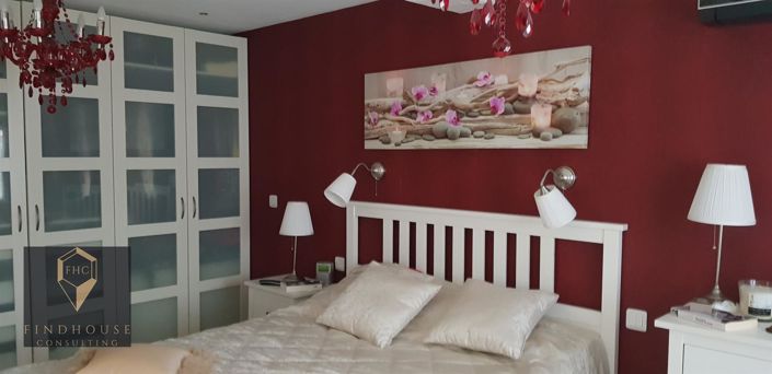 Image No.15-5 Bed House for sale