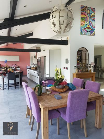 Image No.6-5 Bed House for sale