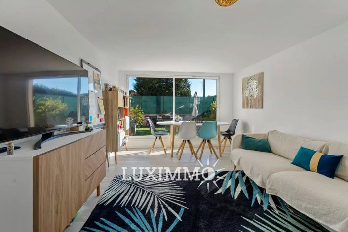 Image No.13-5 Bed House for sale