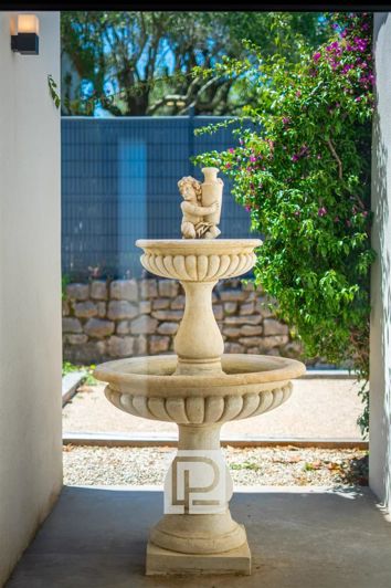 Image No.18-5 Bed House for sale