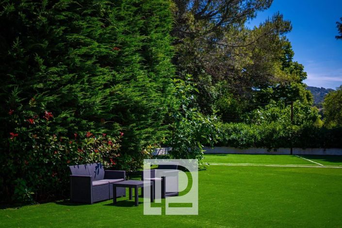 Image No.3-5 Bed House for sale