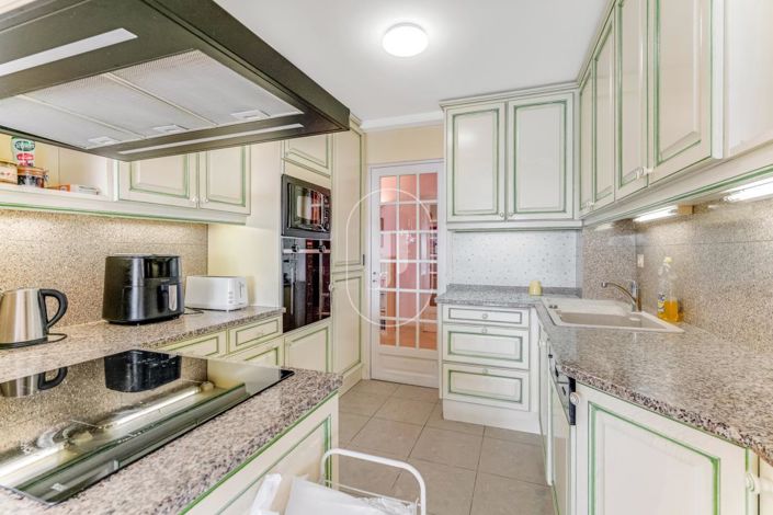 Image No.6-3 Bed Apartment for sale