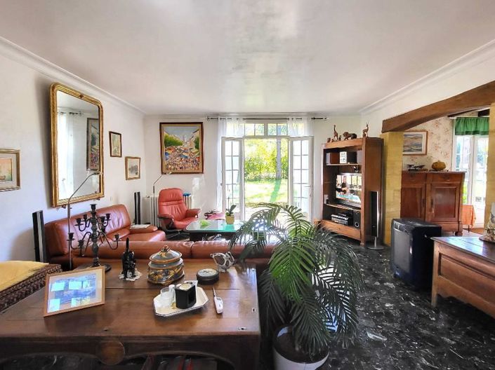 Image No.3-4 Bed House for sale