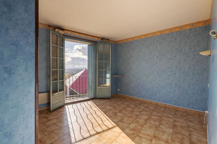 Image No.13-5 Bed House for sale