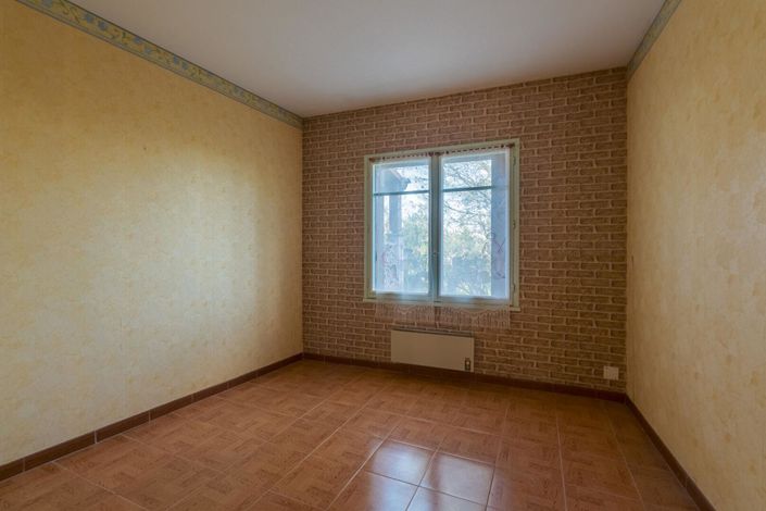 Image No.16-5 Bed House for sale