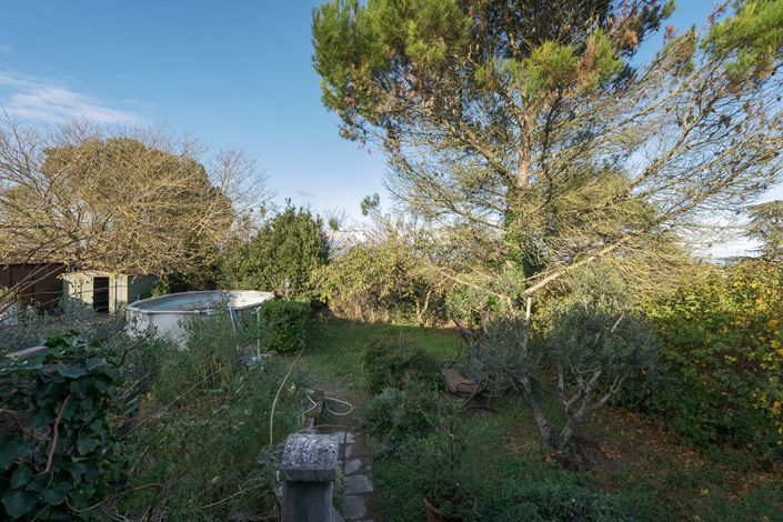 Image No.5-5 Bed House for sale