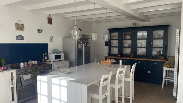 Image No.4-3 Bed House for sale