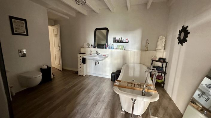 Image No.9-3 Bed House for sale