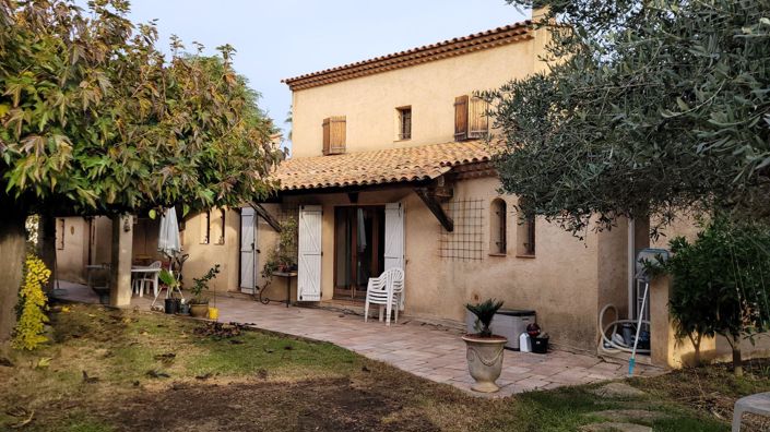 Image No.1-3 Bed House for sale