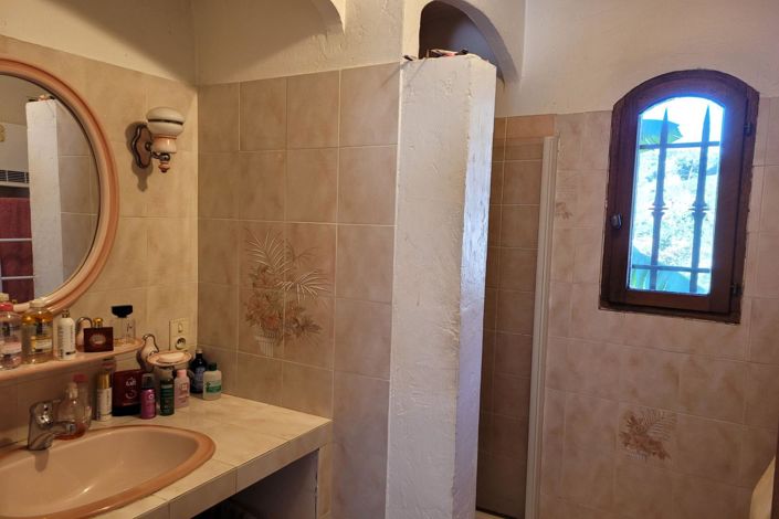 Image No.11-3 Bed House for sale