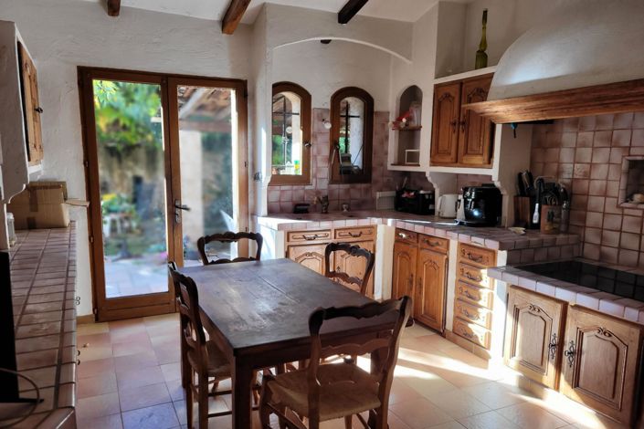 Image No.6-3 Bed House for sale