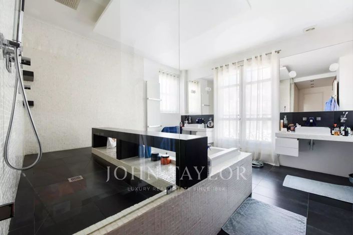 Image No.16-5 Bed Apartment for sale