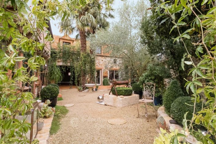 Image No.18-5 Bed House for sale