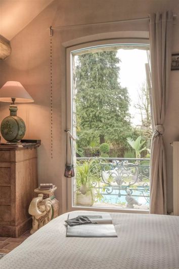 Image No.9-5 Bed House for sale