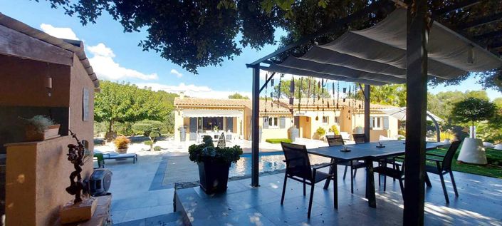 Image No.29-4 Bed House for sale