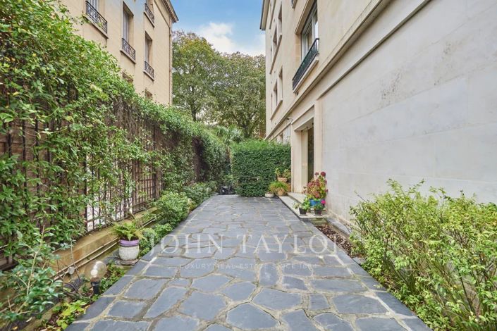 Image No.14-5 Bed Apartment for sale