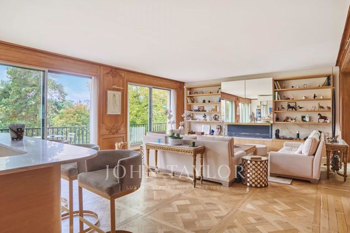 Image No.23-5 Bed Apartment for sale