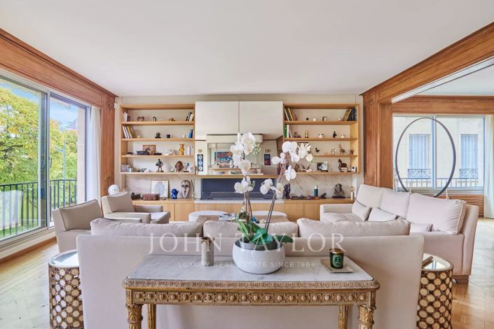 Image No.27-5 Bed Apartment for sale