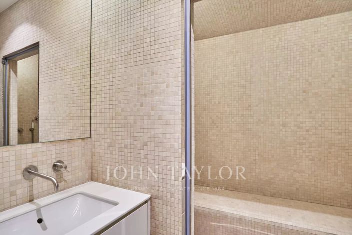 Image No.29-5 Bed Apartment for sale