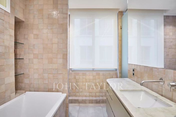 Image No.30-5 Bed Apartment for sale